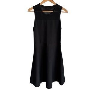 Ann Taylor Fit and Flare Cocktail Dress Sz M Black Fitted Stretch Sleeveless LBD